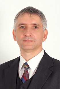 Pétercsák László